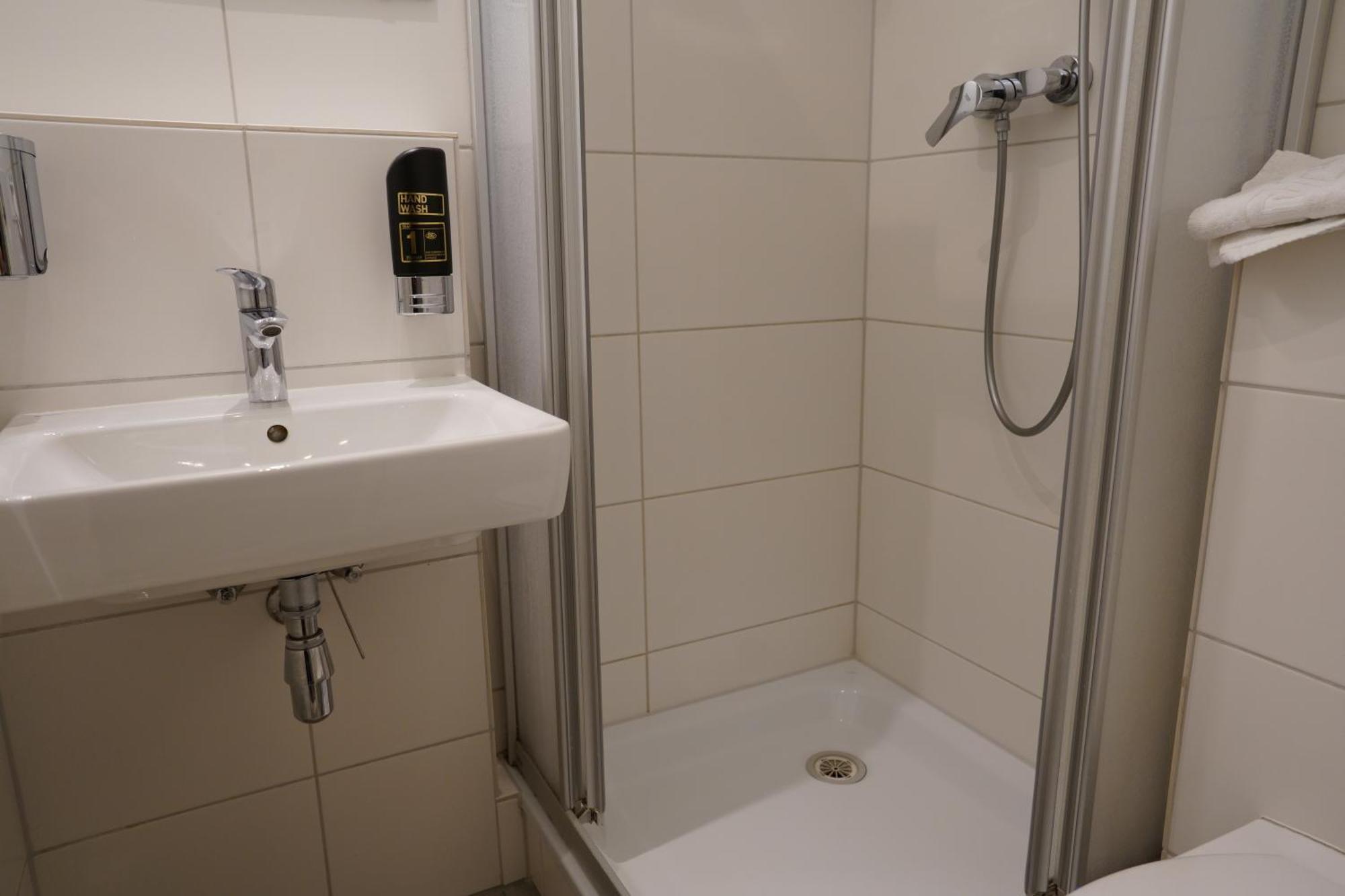 Hotel Pension Xantener Eck Berlin Exterior photo